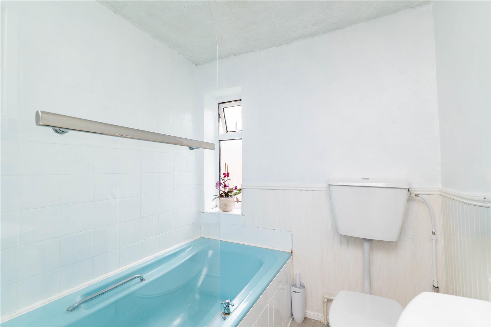 3 bed property in Mornington Road, Preston